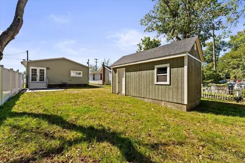Exterior - 6002 Eleanor St, Fairfax, OH 45227 photo 1 of 5