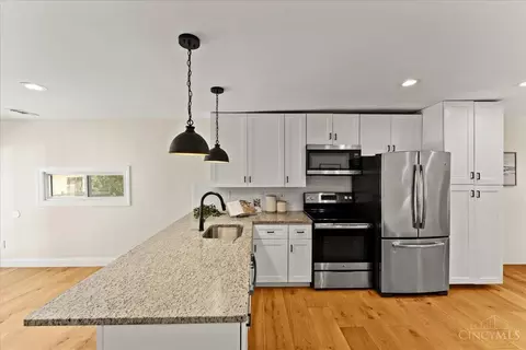 Kitchen - 6002 Eleanor St, Fairfax, OH 45227 photo 3 of 7