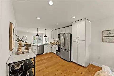 Kitchen - 6002 Eleanor St, Fairfax, OH 45227 photo 5 of 7