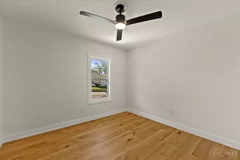 Bedroom - 6002 Eleanor St, Fairfax, OH 45227 photo 6 of 7