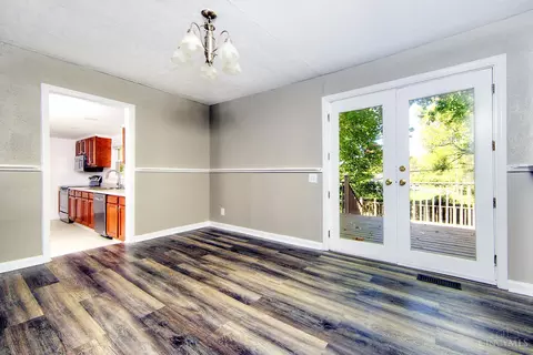 Dining - 191 Carmen Ave, Hamilton, OH 45013 photo 1 of 1