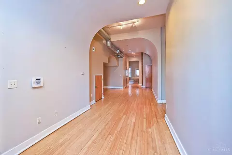 Entry Way - 1122 Race St, Cincinnati, OH 45202 photo 2 of 2