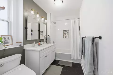 Bath - 4216 Tower Ave, Saint Bernard, OH 45217 photo 1 of 4