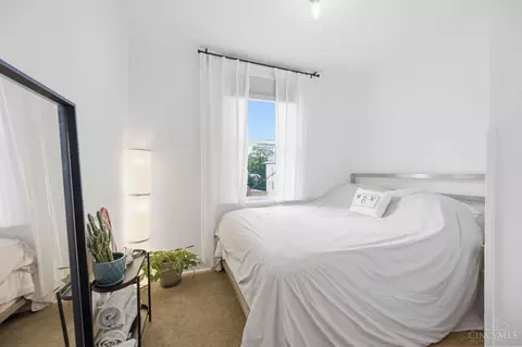 Bedroom - 4216 Tower Ave, Saint Bernard, OH 45217 photo 6 of 7