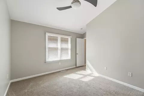 Bedroom - 2120 Gilbert Ave, Cincinnati, OH 45206 photo 4 of 4
