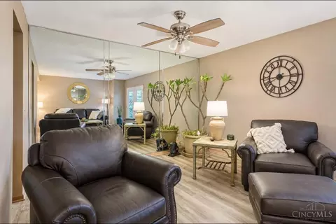 Living - 1056 Crisfield Dr, Cincinnati, OH 45245 photo 3 of 8