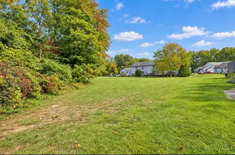 Exterior - 1056 Crisfield Dr, Cincinnati, OH 45245 photo 5 of 10