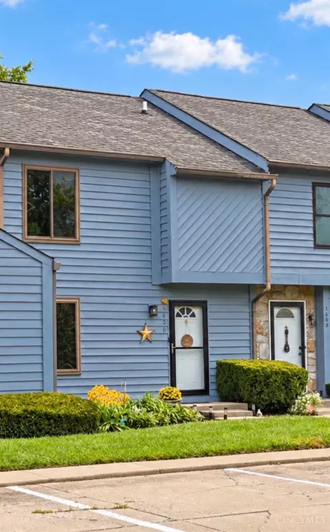 Exterior - 1056 Crisfield Dr, Cincinnati, OH 45245 photo 1 of 10