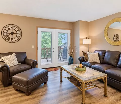 Living - 1056 Crisfield Dr, Cincinnati, OH 45245 photo 4 of 8
