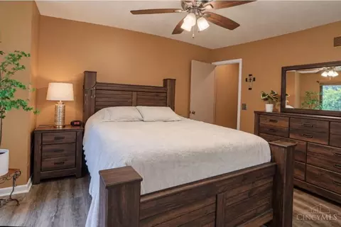 Bedroom - 1056 Crisfield Dr, Cincinnati, OH 45245 photo 2 of 3