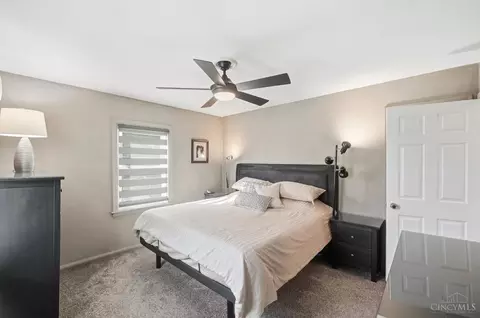 Bedroom - 6796 Warder Dr, Cincinnati, OH 45224 photo 5 of 9