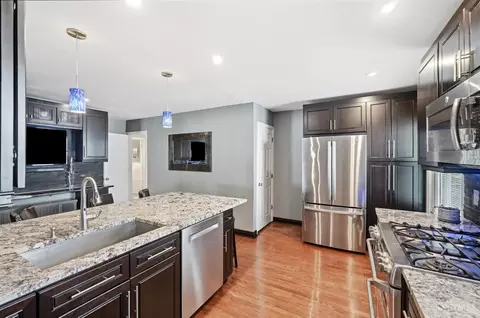 Kitchen - 6796 Warder Dr, Cincinnati, OH 45224 photo 4 of 9