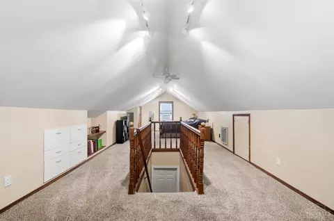 Entry Way - 6796 Warder Dr, Cincinnati, OH 45224 photo 3 of 4
