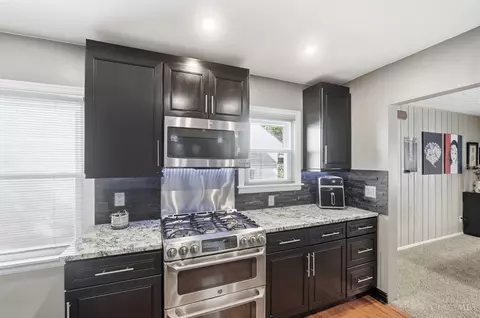 Kitchen - 6796 Warder Dr, Cincinnati, OH 45224 photo 6 of 9