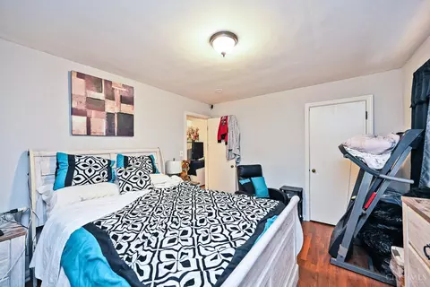 Bedroom - 9494 Reading Rd, Reading, OH 45215 photo 1 of 3