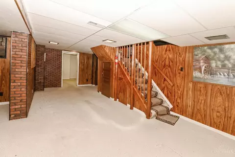 Entry Way - 6815 Hampton Dr, Silverton, OH 45236 photo 1 of 1