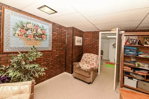 Other - 6815 Hampton Dr, Silverton, OH 45236 photo 11 of 12