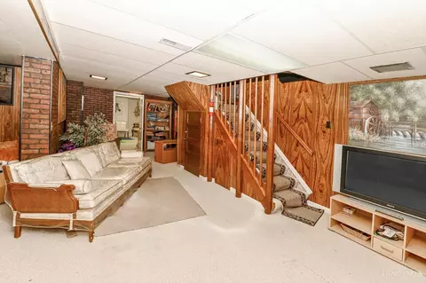 Other - 6815 Hampton Dr, Silverton, OH 45236 photo 7 of 12