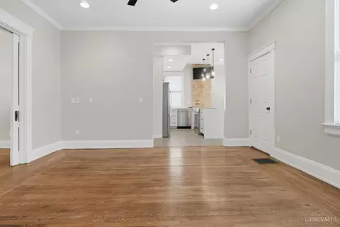 Living - 1333 Myrtle, Cincinnati, OH 45206 photo 4 of 6