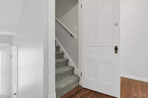 Entry Way - 1333 Myrtle, Cincinnati, OH 45206 photo 4 of 4