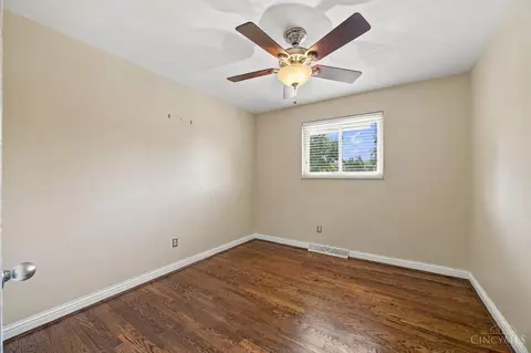 Bedroom - 2585 Honeyhill Ct, Reading, OH 45236 photo 8 of 9