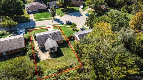 View/Area - 2585 Honeyhill Ct, Reading, OH 45236 photo 7 of 8