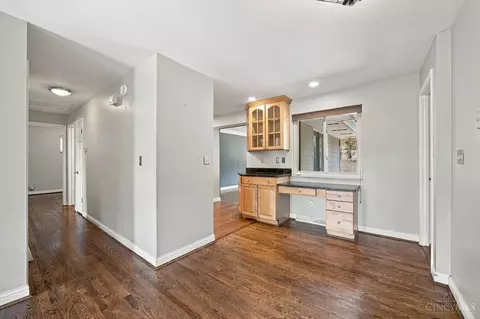 Entry Way - 2585 Honeyhill Ct, Reading, OH 45236 photo 1 of 2