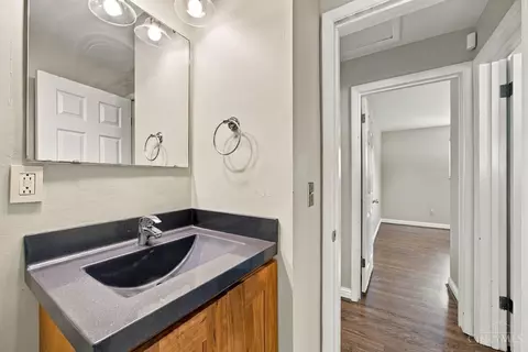 Bath - 2585 Honeyhill Ct, Reading, OH 45236 photo 1 of 6