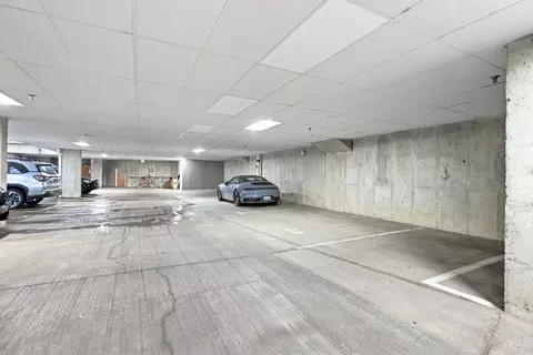 Exterior - 1150 Vine St, Cincinnati, OH 45202 photo 5 of 16