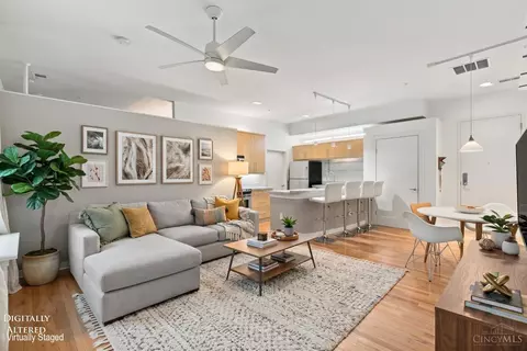 Living - 1150 Vine St, Cincinnati, OH 45202 photo 3 of 6