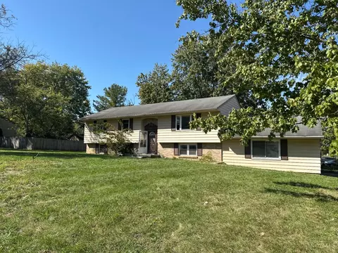 1526 Rolling Knoll Dr, Loveland, OH 45140