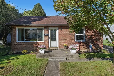 396 Pike St, South Lebanon, OH 45065