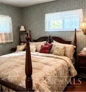 8769 Cabot Dr, Cincinnati, OH 45231 photo 5