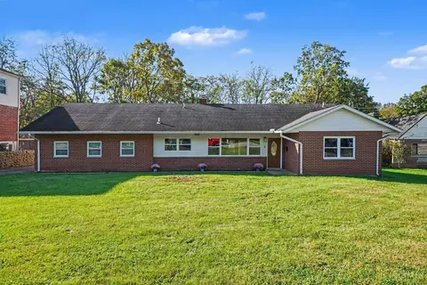 5 Maple Ave, Lebanon, OH 45036