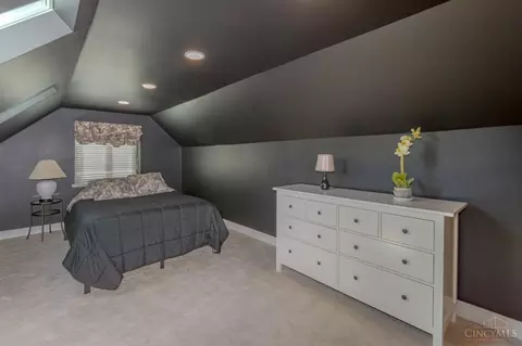 Bedroom - 683 Renolda Woods Ct, Kettering, OH 45429 photo 3 of 6
