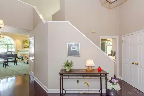 Entry Way - 683 Renolda Woods Ct, Kettering, OH 45429 photo 2 of 3