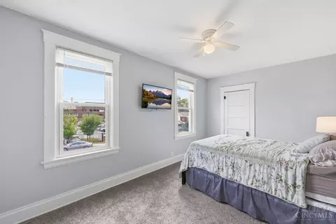 Bedroom - 1121 Gilsey Ave, Cincinnati, OH 45205 photo 3 of 7
