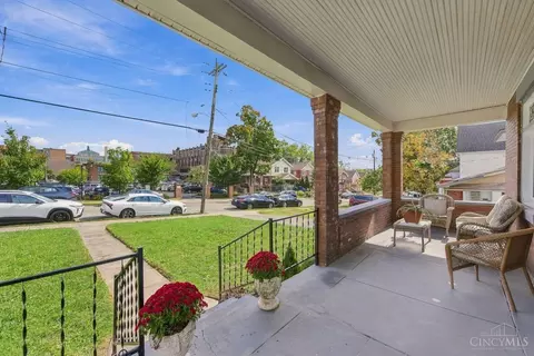 Exterior - 1121 Gilsey Ave, Cincinnati, OH 45205 photo 3 of 8