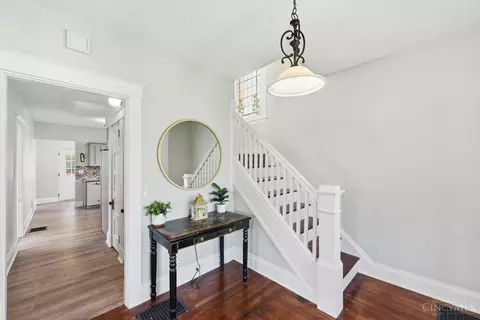 Entry Way - 1121 Gilsey Ave, Cincinnati, OH 45205 photo 1 of 1