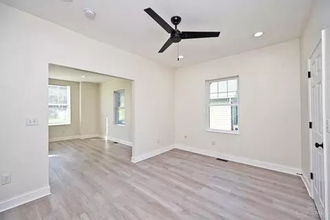 Living - 5748 Bramble Ave, Cincinnati, OH 45227 photo 4 of 5