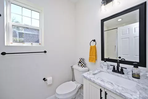 Bath - 5748 Bramble Ave, Cincinnati, OH 45227 photo 4 of 5