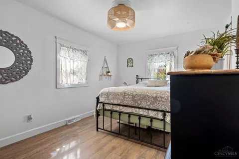 Bedroom - 2231 Garner Rd, Blanchester, OH 45107 photo 2 of 6