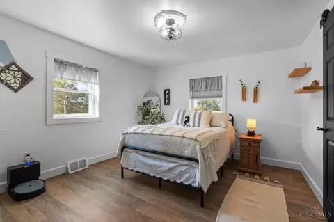 Bedroom - 2231 Garner Rd, Blanchester, OH 45107 photo 4 of 6