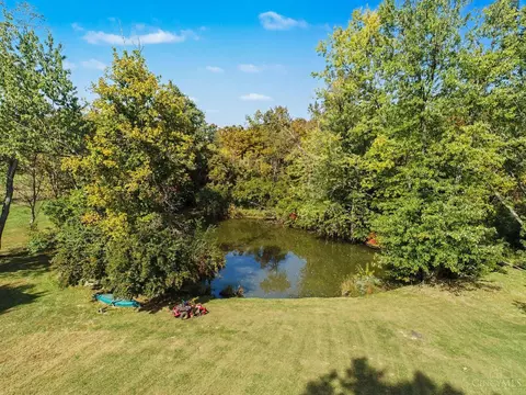 852 Locust Corner Rd, Pierce Twp, OH 45245 photo 9
