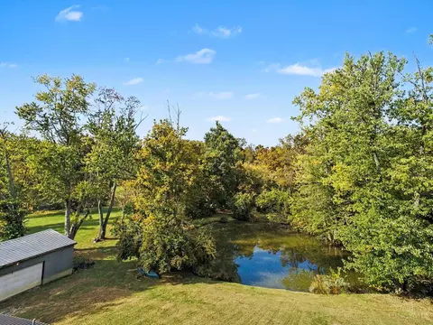852 Locust Corner Rd, Pierce Twp, OH 45245 photo 8