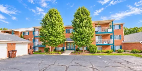 9610 Crosley Farm Dr, Cincinnati, OH 45251