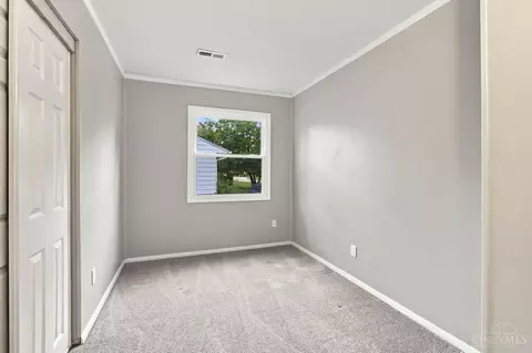 Bedroom - 209 Circle Dr, Mason, OH 45040 photo 4 of 4