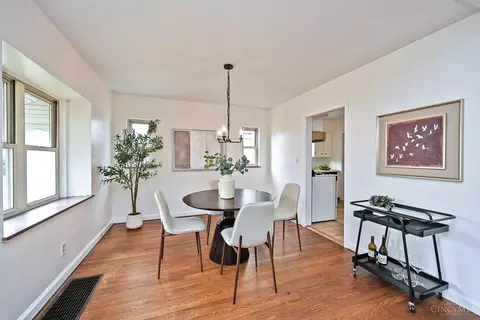 Dining - 6844 Roe St, Cincinnati, OH 45227 photo 1 of 1