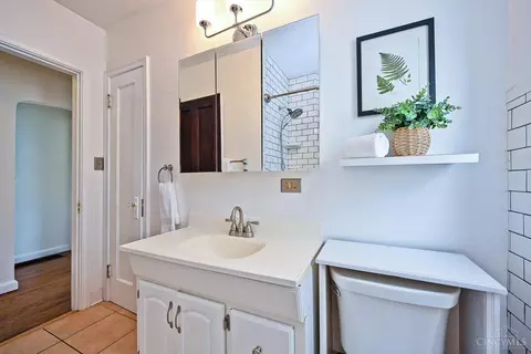 Bath - 6844 Roe St, Cincinnati, OH 45227 photo 2 of 2