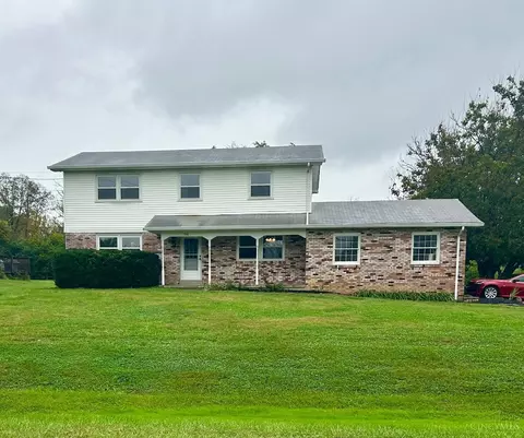 7150 Cherrywood Ln, West Chester, OH 45069
